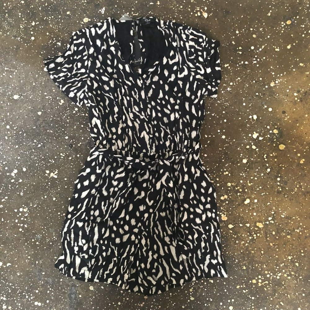 Rails Sophia Romper Shorts Black Abstract Cheetah - Picture 7 of 9